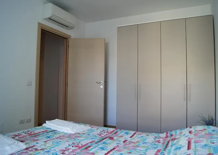 아파트 Le Dune Per 4 *